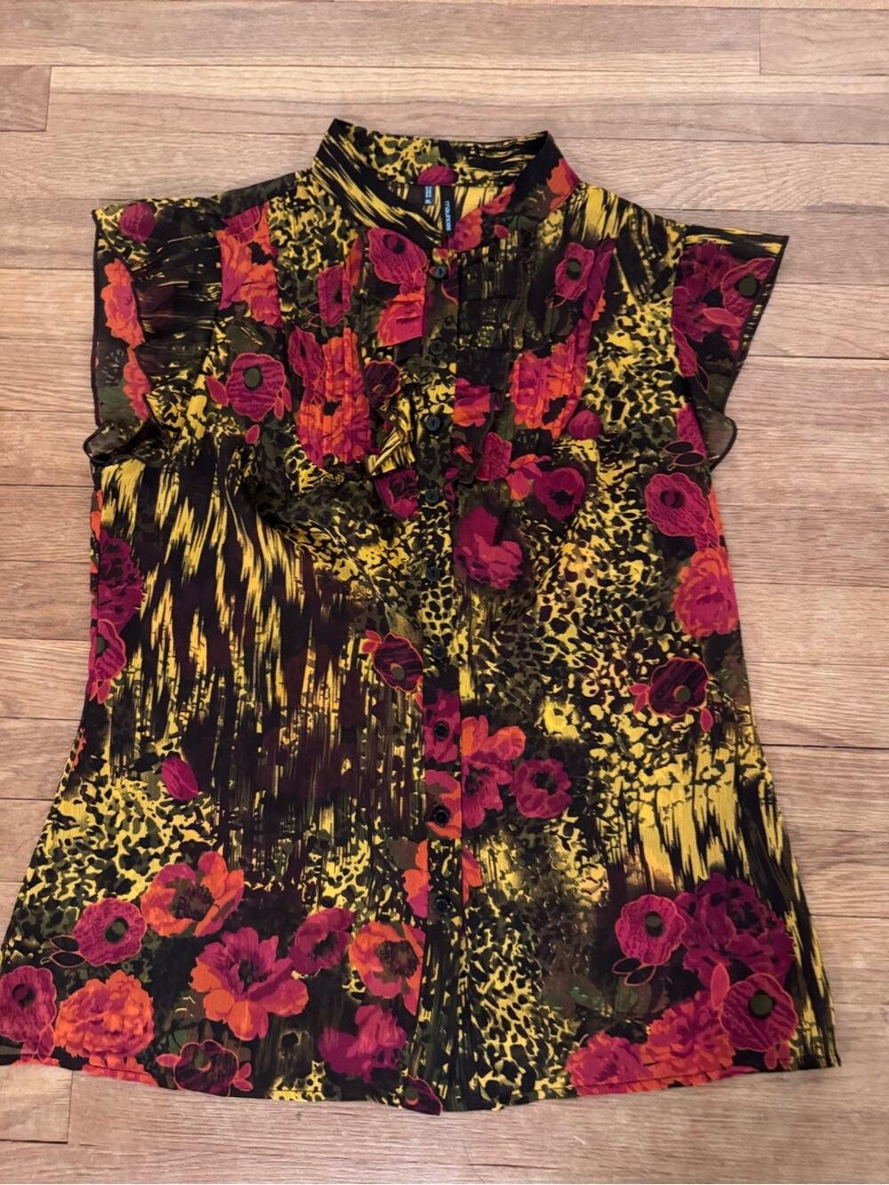 Maurices Women's Blouse - Red/Yellow/Orange Floral Ruffled - Size XL
 b48